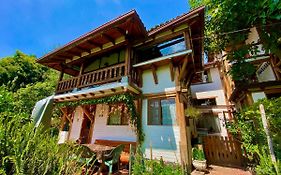 Casa Magnolia Cumbayá 4*