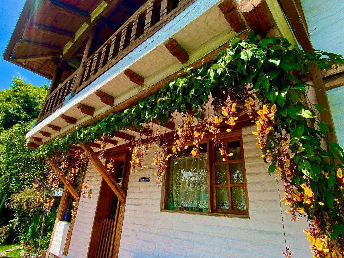 Bed and Breakfast Casa Magnolia Cumbayá Exterior foto