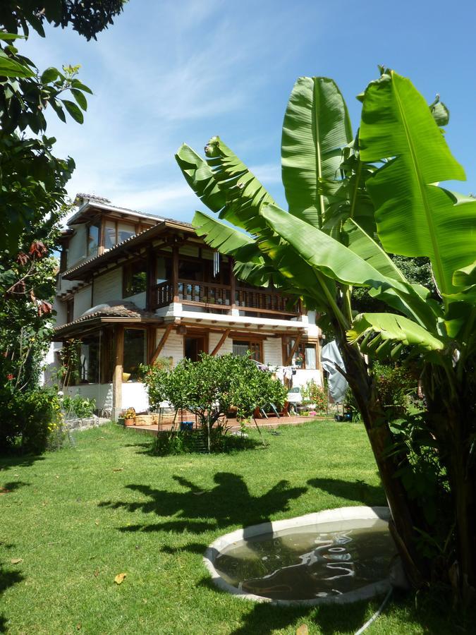 Bed and Breakfast Casa Magnolia Cumbayá Exterior foto
