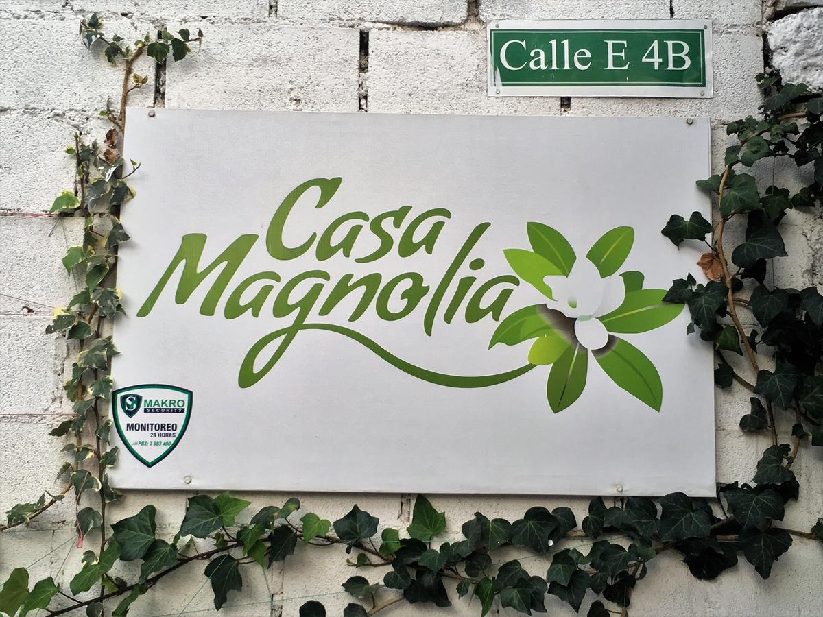 Bed and Breakfast Casa Magnolia Cumbayá Exterior foto